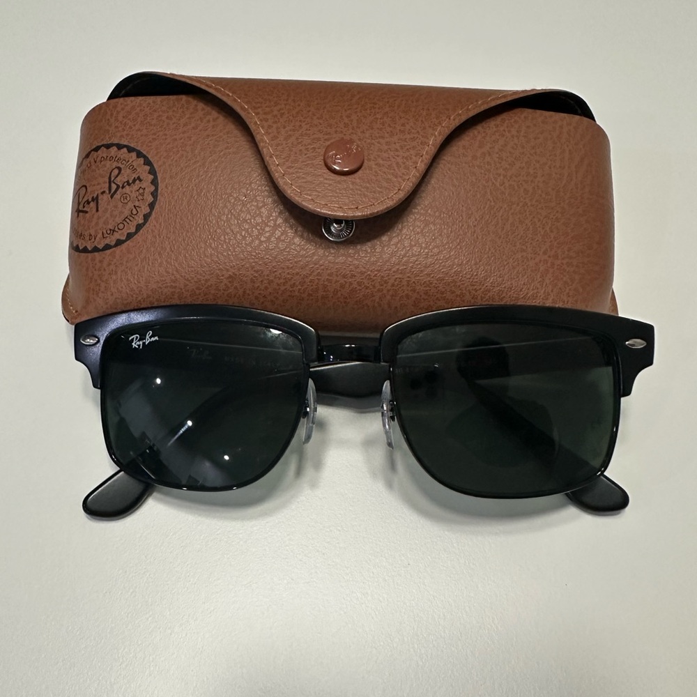 Ray-Ban Classic Black Sunglasses